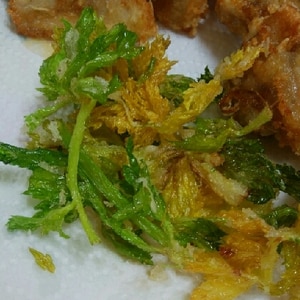 揚げ立てシャリシャリが美味しい♪セロリの葉の天ぷら